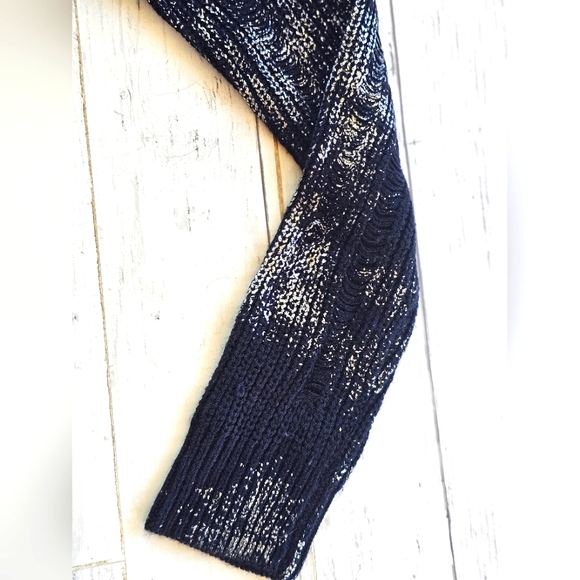 Love More Black & Metallic Silver Distressed Grunge Cold Shoulder Sweater Size L - Picture 5 of 11